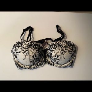 Victoria’s Secret bra